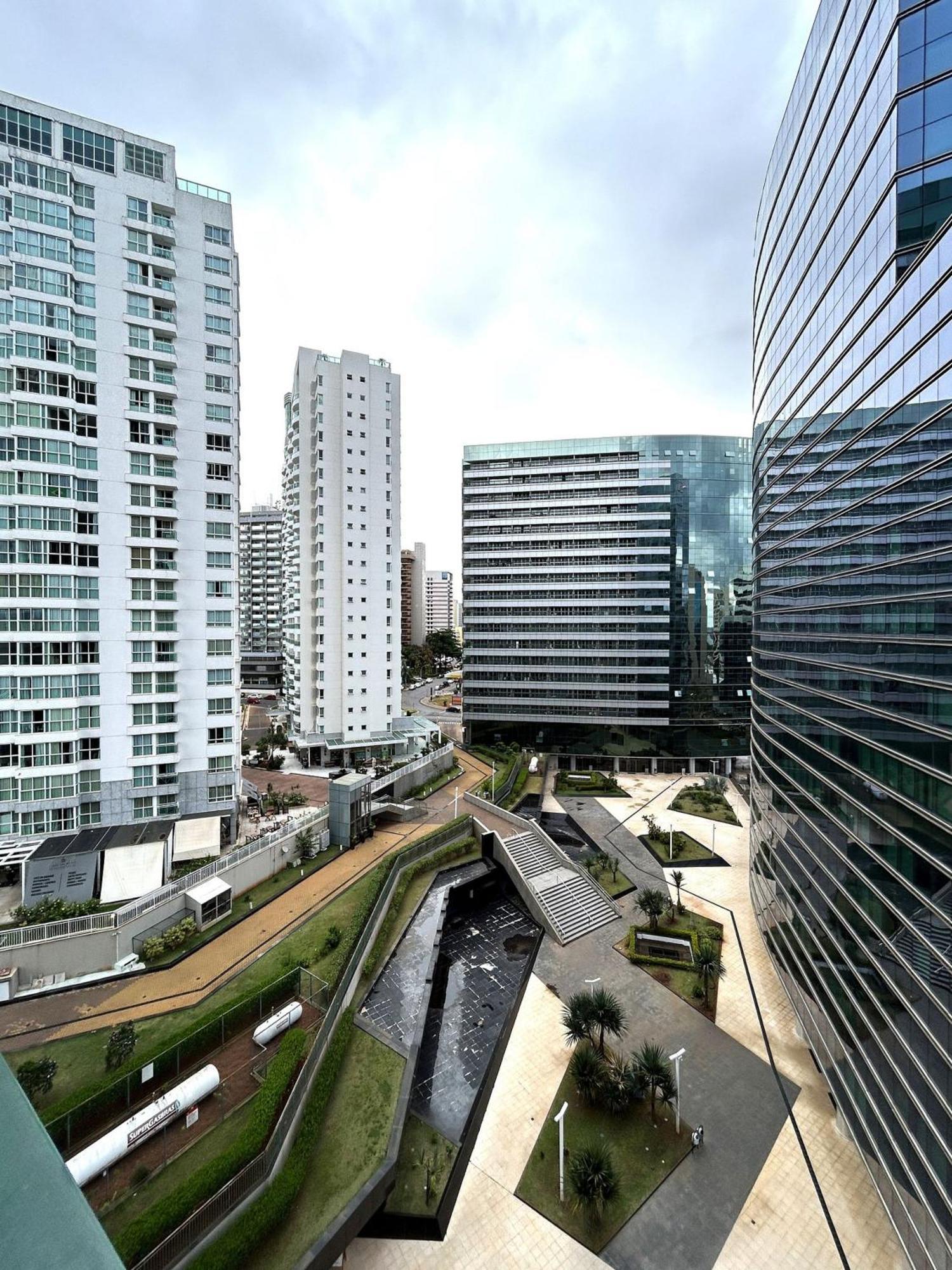 V822 Apart Aconchegante Em Frente Ao Shopping Brasilia Exterior foto